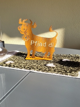 Deko Spaß Kuh mit der Schrift Pfiad di